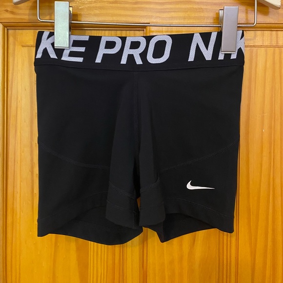 Nike Pro Shorts - Picture 1 of 4